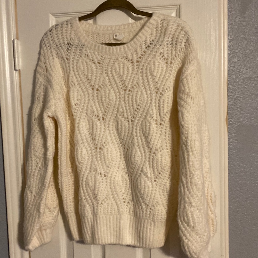 Wishlist cream open knit thick sweater. Size M/L.
